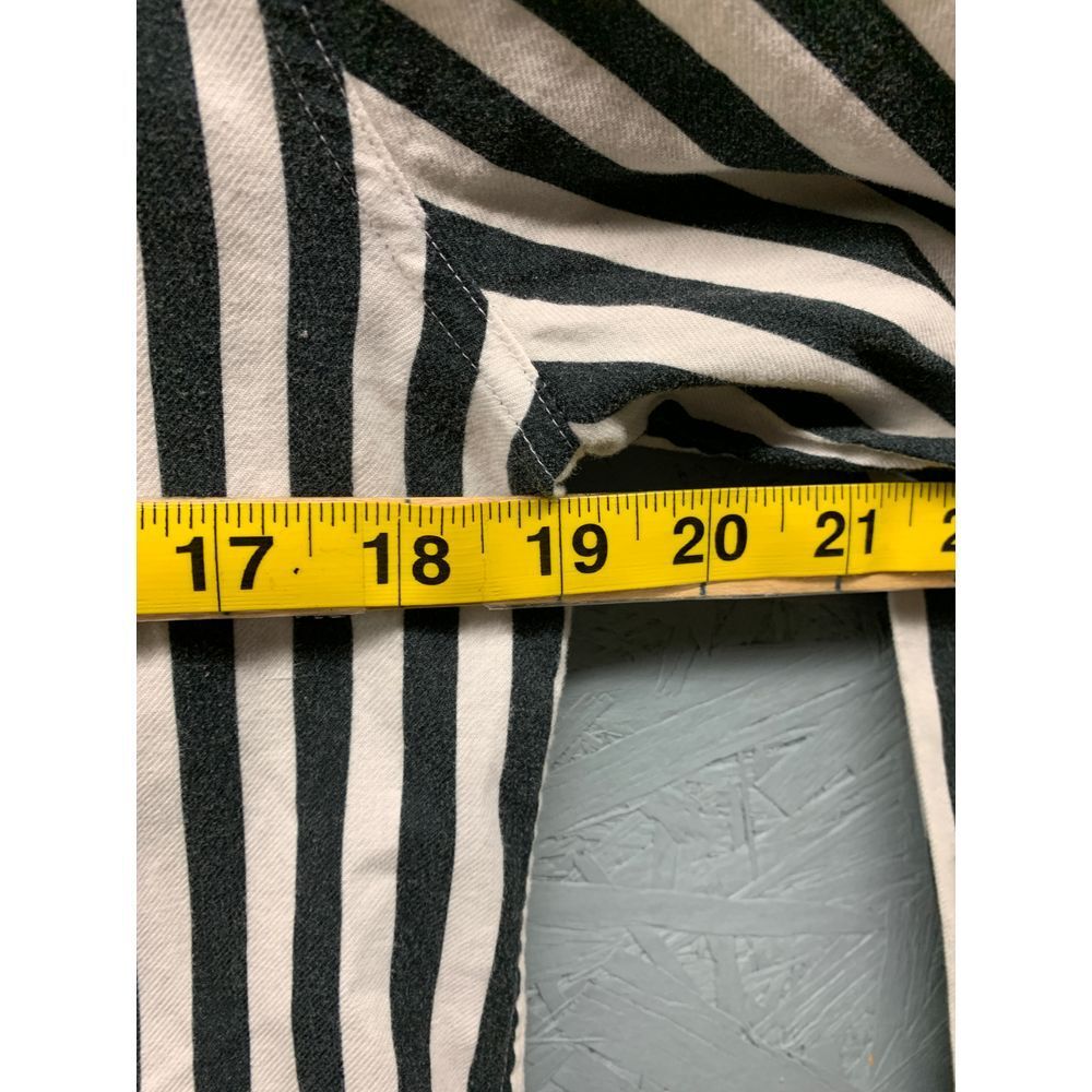 BALMAIN  Women's Striped Button-Up Shirt Size 42‎ Medium 8 10 Black White Gold - Picture 8 of 10